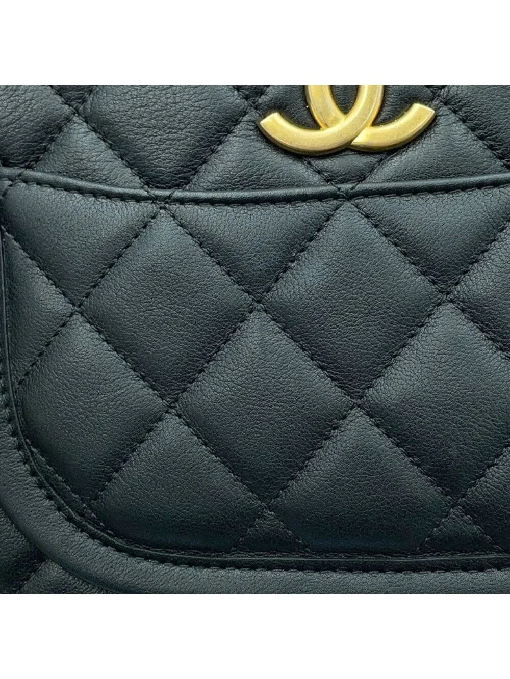 Chanel chain shoulder